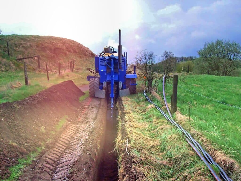 Bewässerungs- und Drainagegräben in der Landwirtschaft mit LIBA-Grabenfräse